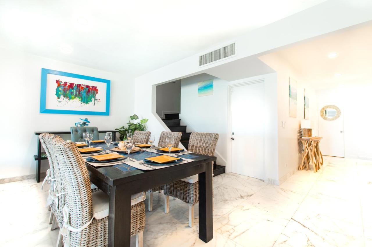 Caprice 9 - Oceanfront Villa - Gated Community With Pool แนสซอ ภายนอก รูปภาพ