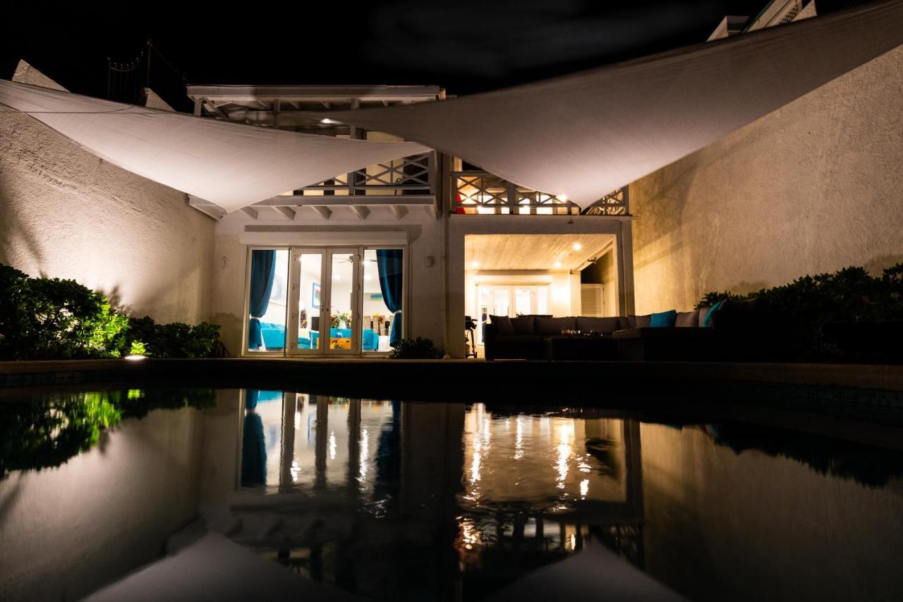 Caprice 9 - Oceanfront Villa - Gated Community With Pool แนสซอ ภายนอก รูปภาพ
