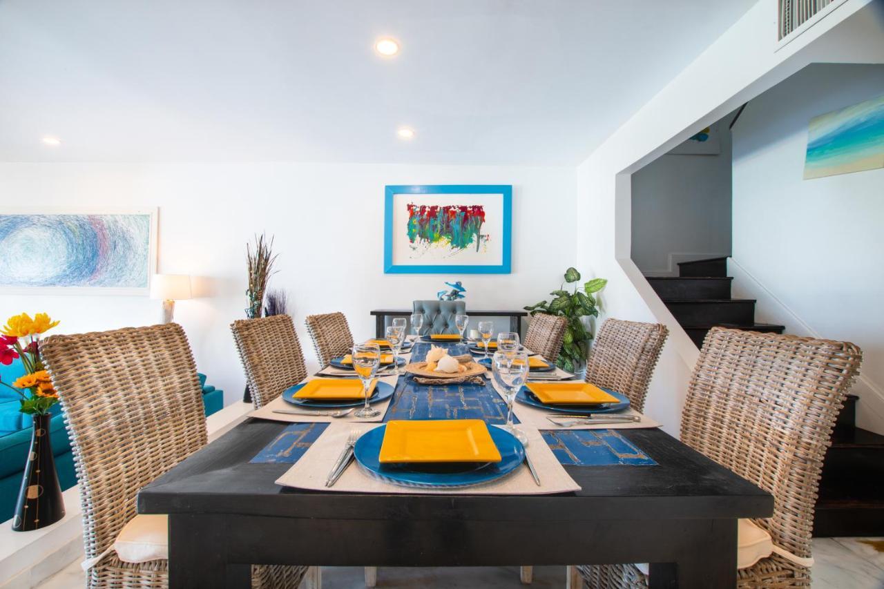 Caprice 9 - Oceanfront Villa - Gated Community With Pool แนสซอ ภายนอก รูปภาพ